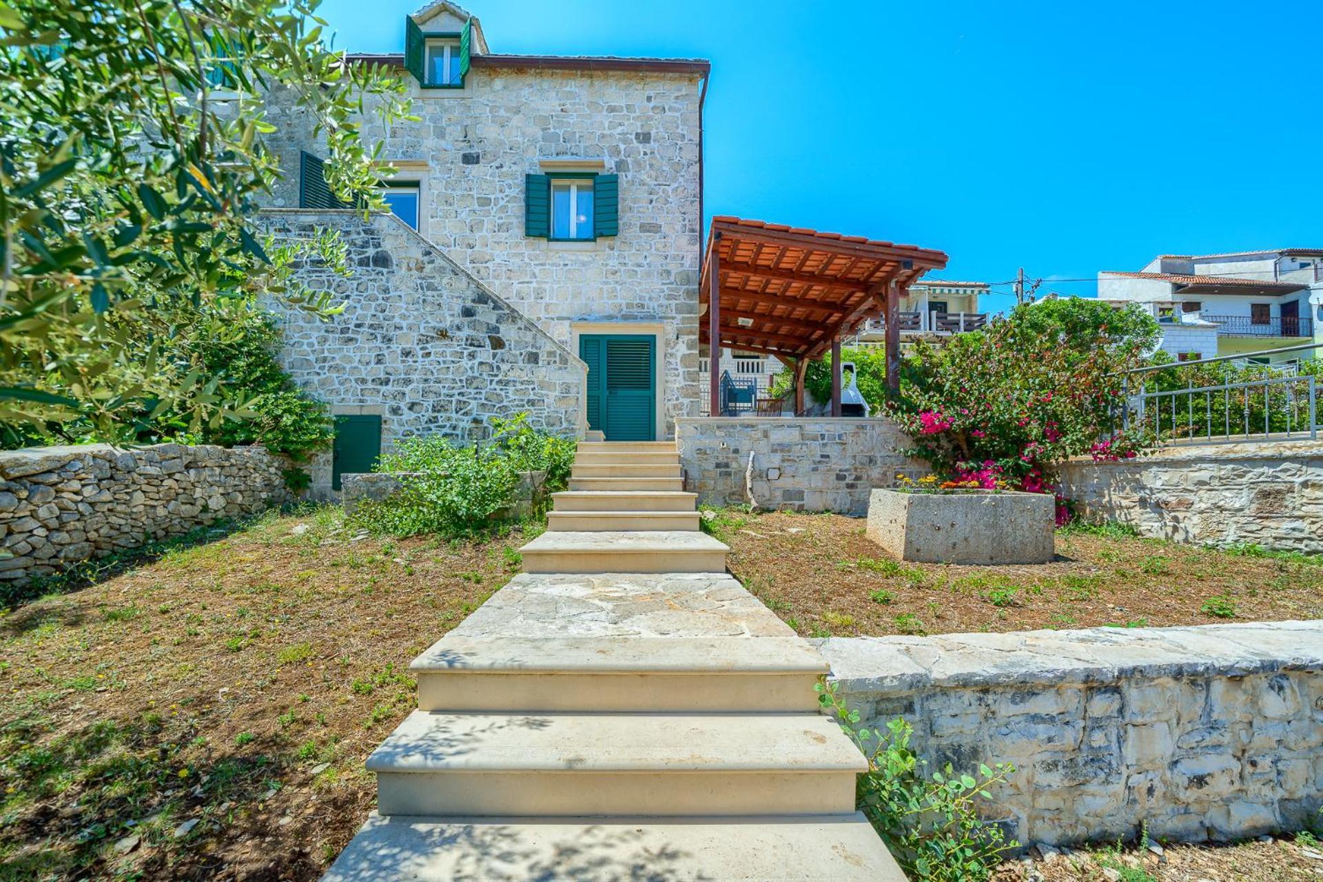 Villa Bonaca Perfect Location For A Holiday With Friends Or Family Sumartin Exterior foto